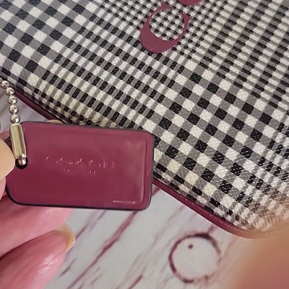 COACH Small Wristlet - Picture 3 of 6